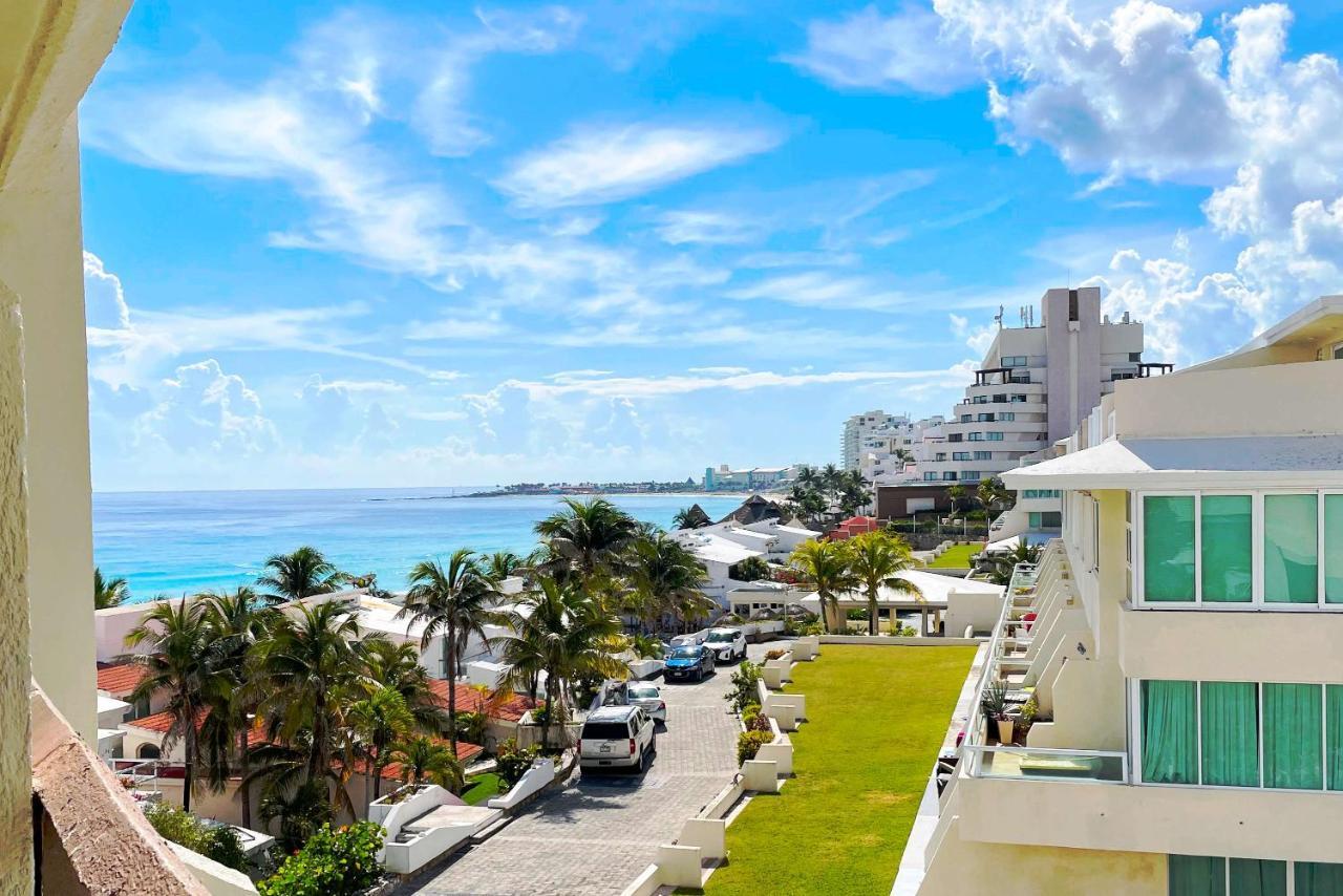 Renovated Studio In Cancun Beach At The Hotel Zone Bagian luar foto